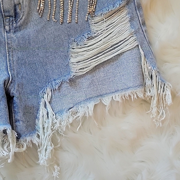 High Rise Jean Shorts Rhinestone Pockets Rough Edge Cut Off Distressed Shorts M - Picture 13 of 15